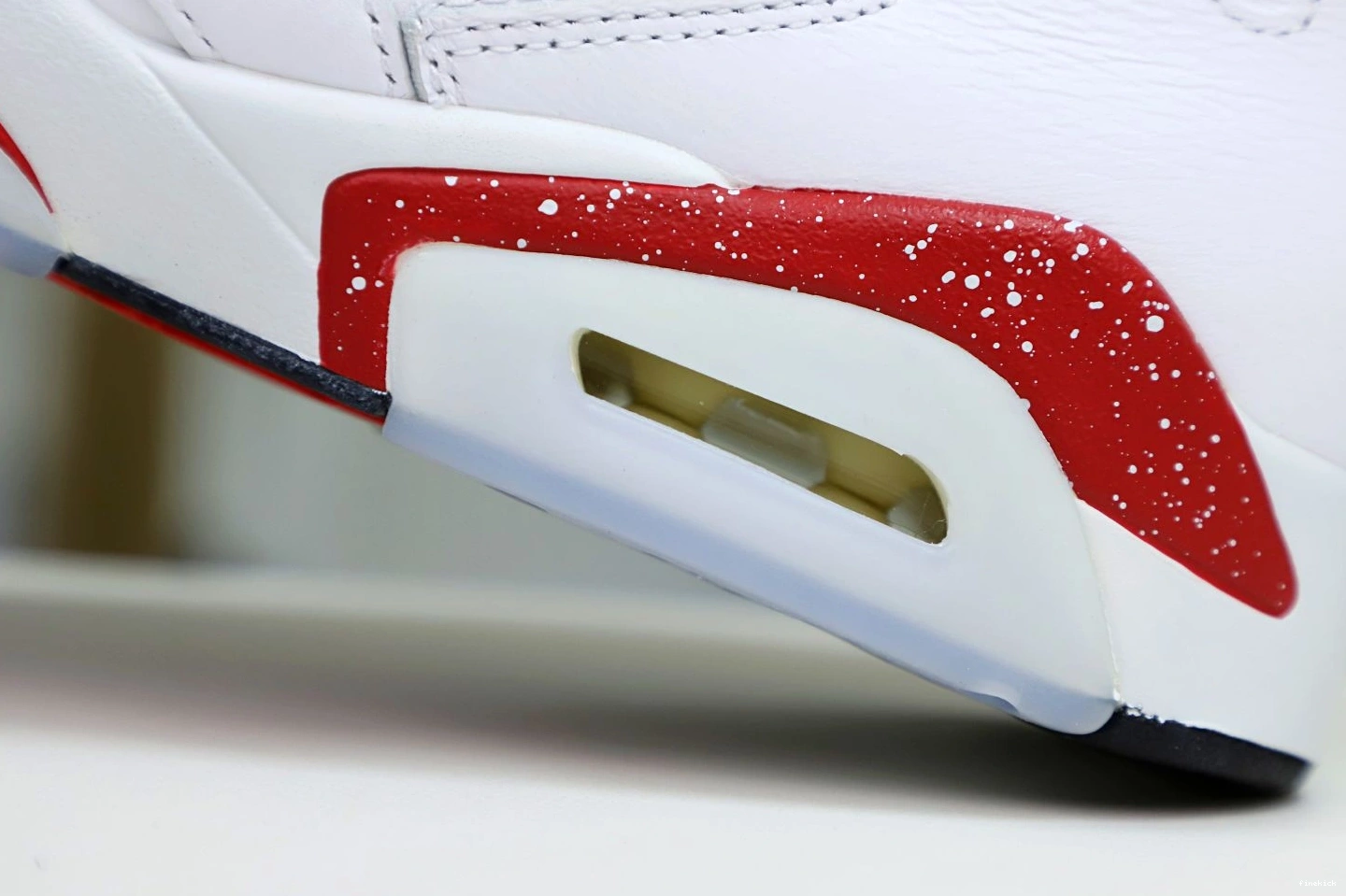 AIR RED OREO JORDAN 6 1203